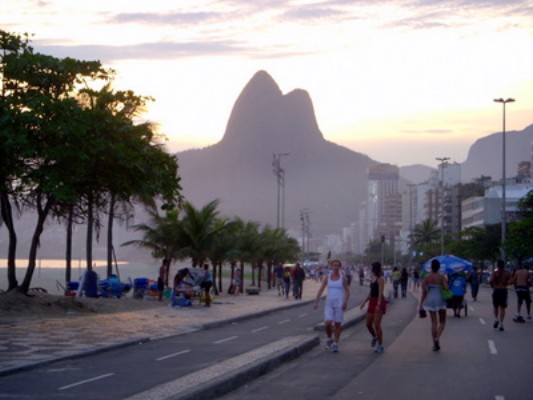 rio-de-janeiro-dois-irmaos-400-pixels.jpg